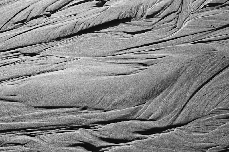 1000 watt güneş paneli ne çalıştırır?